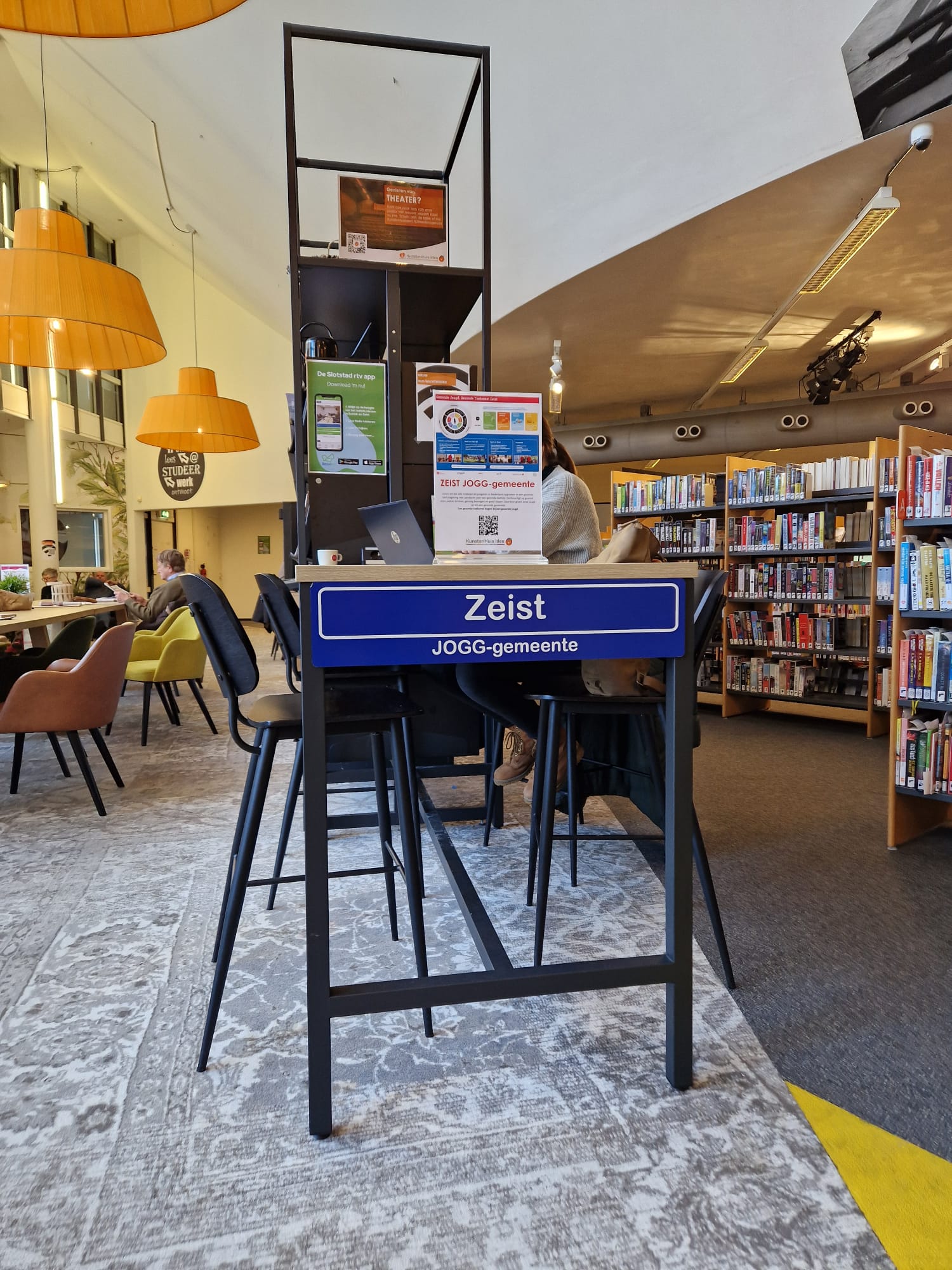 JOGG bord in Bibliotheek Zeist